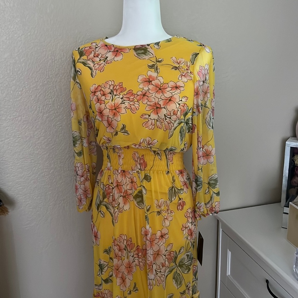 Yellow maxi dress with cinched waist size 6